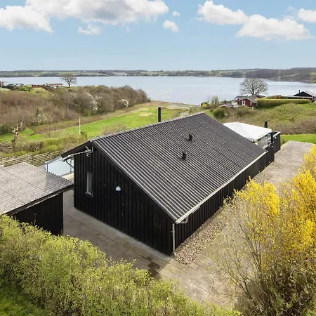 Nyaraló 5 Star In *