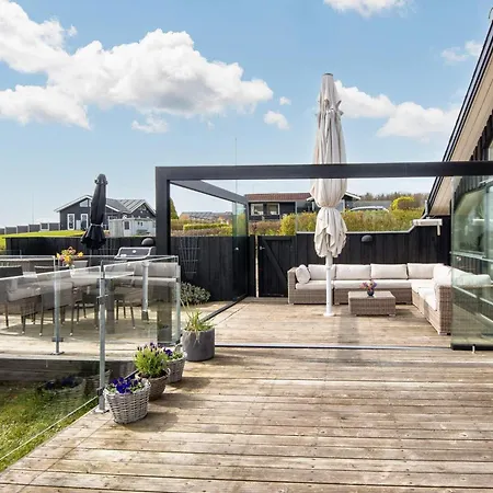 Nyaraló 5 Star In *